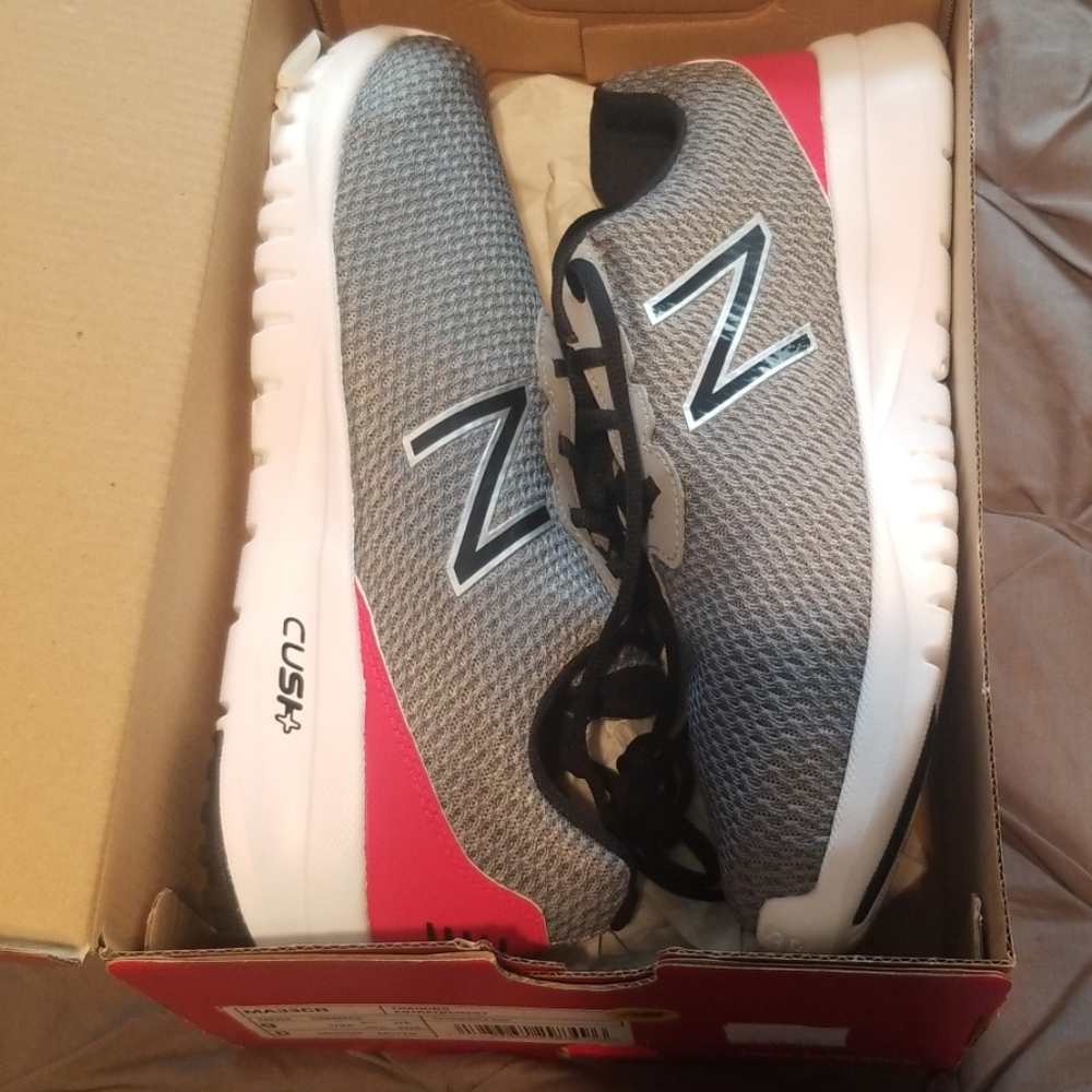 New Balance Size 9